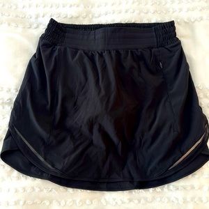 Lululemon size 8 black shirt- excellent condition